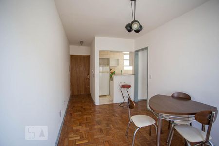 Sala de apartamento à venda com 1 quarto, 45m² em Menino Deus, Porto Alegre