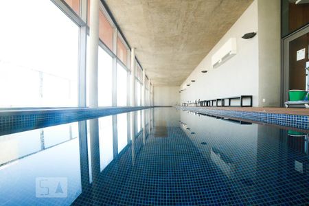 Studio à venda com 41m², 1 quarto e 1 vaga Studio à venda com 41m², 1 quarto e 1 vagaPiscina