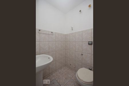 Banheiro de kitnet/studio para alugar com 1 quarto, 33m² em Bela Vista, São Paulo