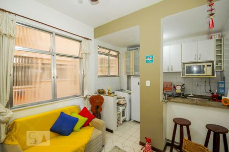 Sala de apartamento à venda com 1 quarto, 34m² em Copacabana, Rio de Janeiro