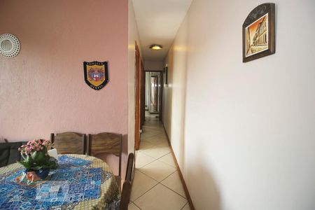 Corredor de apartamento à venda com 2 quartos, 50m² em Anil, Rio de Janeiro