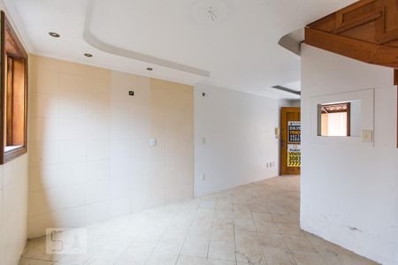 Cozinha de casa de condomínio para alugar com 3 quartos, 100m² em Camaquã, Porto Alegre
