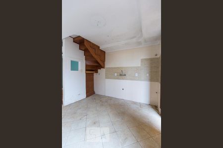 Cozinha de casa de condomínio para alugar com 3 quartos, 100m² em Camaquã, Porto Alegre