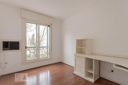 Quarto 2 de apartamento para alugar com 2 quartos, 80m² em Boa Vista, Porto Alegre