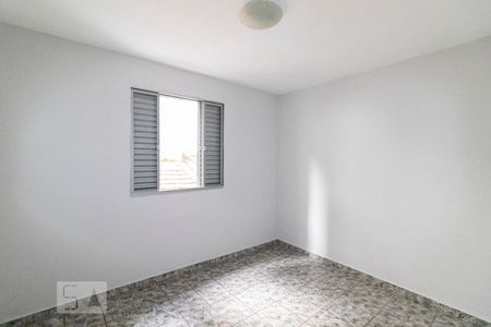 Quarto 1 de casa para alugar com 3 quartos, 80m² em Parque Colonial, São Paulo