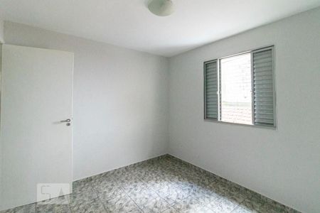 Quarto 1 de casa para alugar com 3 quartos, 80m² em Parque Colonial, São Paulo