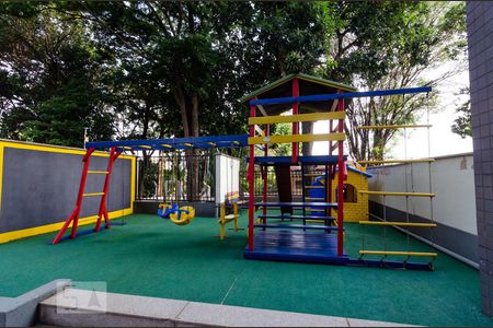 Apartamento à venda com 63m², 2 quartos e 1 vagaDependências do prédio - playground