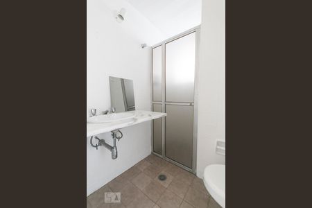 Banheiro  de apartamento à venda com 3 quartos, 80m² em Cambuci, São Paulo