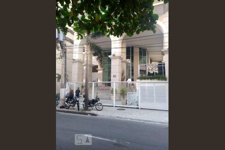 Apartamento à venda com 120m², 3 quartos e 2 vagas Apartamento à venda com 120m², 3 quartos e 2 vagasFachada do prédio