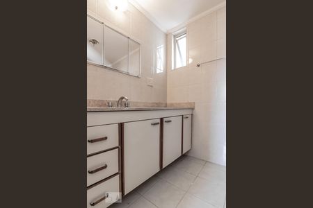 Suíte de apartamento para alugar com 3 quartos, 130m² em Vila Mariana, São Paulo