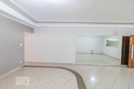 Casa para alugar com 297m², 3 quartos e 4 vagasSala