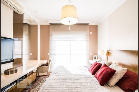 Apartamento à venda com 326m², 4 quartos e 5 vagasSuíte 3