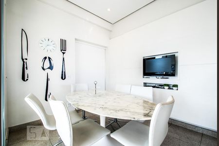 Apartamento à venda com 326m², 4 quartos e 5 vagasCopa