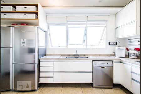 Apartamento à venda com 326m², 4 quartos e 5 vagasCozinha