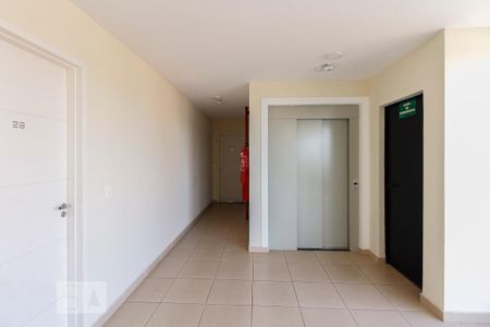 Apartamento à venda com 40m², 1 quarto e sem vaga Apartamento à venda com 40m², 1 quarto e sem vagaCondomínio
