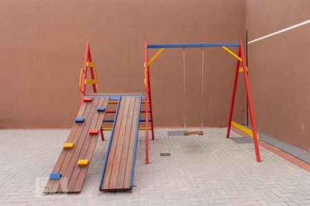 Apartamento à venda com 40m², 1 quarto e sem vaga Apartamento à venda com 40m², 1 quarto e sem vagaPlayground
