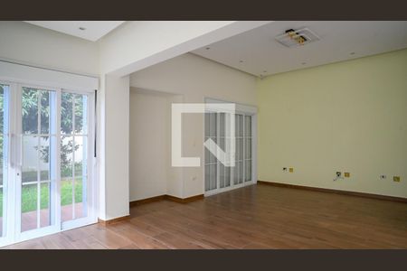 Sala Principal de casa à venda com 4 quartos, 300m² em Vila Brasílio Machado, São Paulo