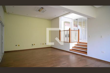 Sala Principal de casa à venda com 4 quartos, 300m² em Vila Brasílio Machado, São Paulo