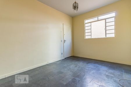 Sala de apartamento à venda com 2 quartos, 50m² em Sagrada Família, Belo Horizonte