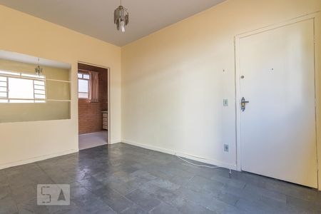 Sala de apartamento à venda com 2 quartos, 50m² em Sagrada Família, Belo Horizonte