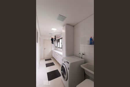 Apartamento à venda com 214m², 3 quartos e 3 vagasÁrea de serviço