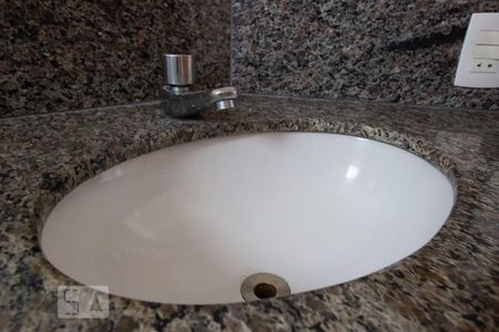 Apartamento para alugar com 100m², 2 quartos e 2 vagasBanho Social