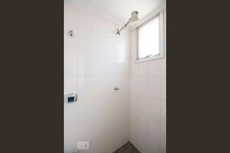 Apartamento para alugar com 100m², 2 quartos e 2 vagasBanho Área de Serviço