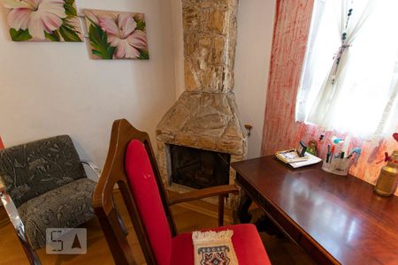 Casa para alugar com 180m², 3 quartos e 2 vagasSala