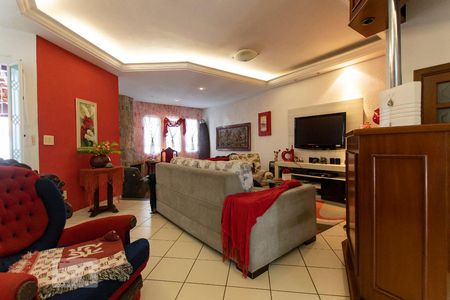 Casa para alugar com 180m², 3 quartos e 2 vagasSala