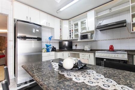 Casa para alugar com 180m², 3 quartos e 2 vagasCozinha 