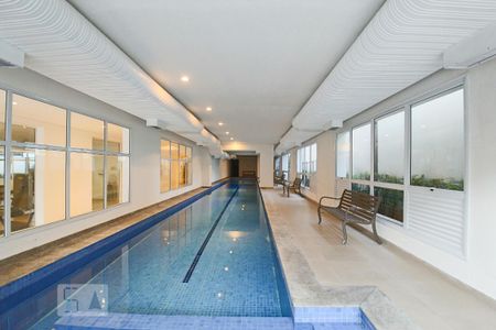 Piscina interna de apartamento para alugar com 2 quartos, 60m² em Consolação, São Paulo