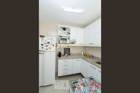 Cozinha de apartamento para alugar com 2 quartos, 72m² em Centro, Niterói