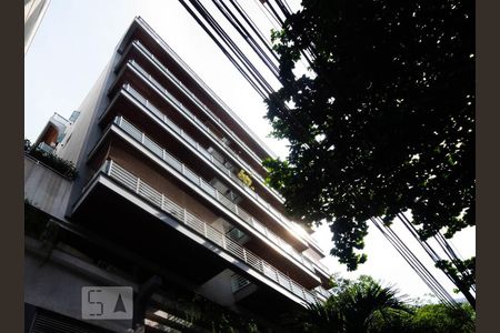 Apartamento para alugar com 61m², 1 quarto e 1 vagaFaxada