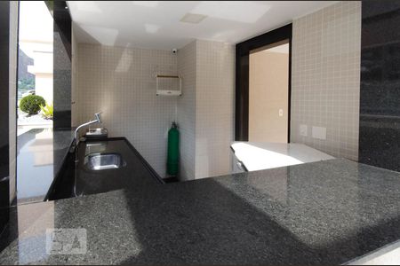 Apartamento para alugar com 61m², 1 quarto e 1 vagaBar da piscina