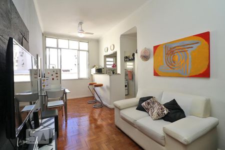 Sala. de apartamento à venda com 1 quarto, 42m² em Copacabana, Rio de Janeiro
