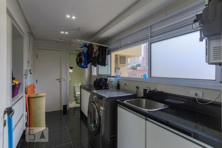 Apartamento à venda com 240m², 3 quartos e 3 vagas Apartamento à venda com 240m², 3 quartos e 3 vagasCozinha