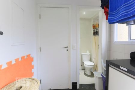 Apartamento à venda com 240m², 3 quartos e 3 vagas Apartamento à venda com 240m², 3 quartos e 3 vagasÁrea de Serviço
