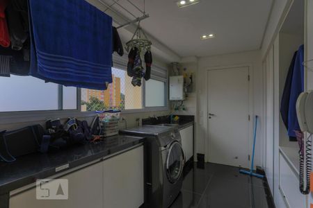 Apartamento à venda com 240m², 3 quartos e 3 vagas Apartamento à venda com 240m², 3 quartos e 3 vagasCozinha