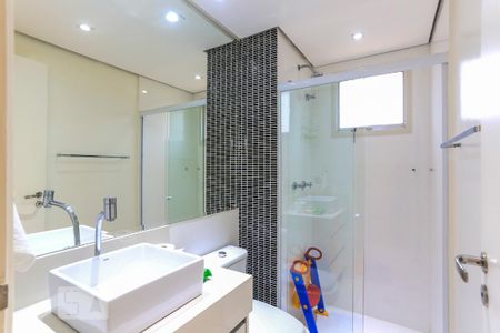 Apartamento à venda com 240m², 3 quartos e 3 vagas Apartamento à venda com 240m², 3 quartos e 3 vagasBanheiro da Suite 1