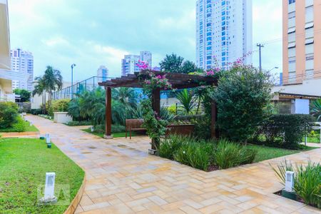 Apartamento à venda com 240m², 3 quartos e 3 vagas Apartamento à venda com 240m², 3 quartos e 3 vagasJardim