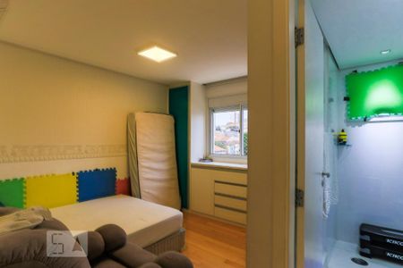 Apartamento à venda com 240m², 3 quartos e 3 vagas Apartamento à venda com 240m², 3 quartos e 3 vagasSuite 2