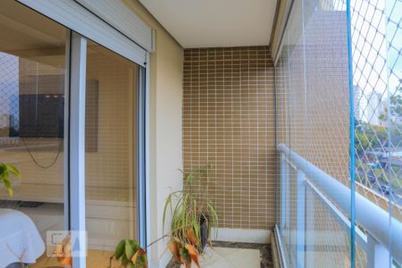 Apartamento à venda com 240m², 3 quartos e 3 vagas Apartamento à venda com 240m², 3 quartos e 3 vagasVaranda da Suite 3