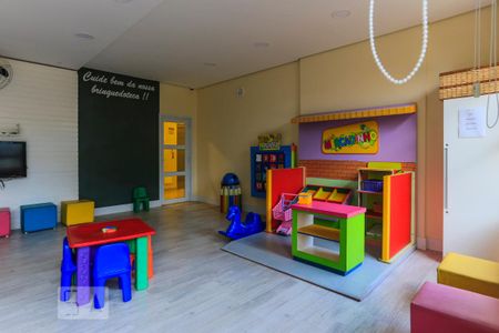 Apartamento à venda com 240m², 3 quartos e 3 vagas Apartamento à venda com 240m², 3 quartos e 3 vagasBrinquedoteca