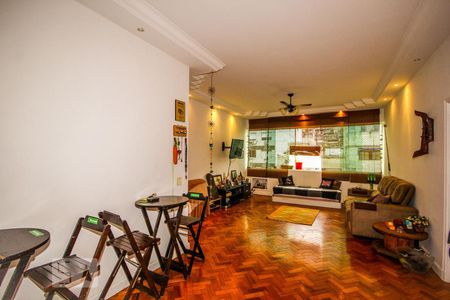 Sala de apartamento para alugar com 3 quartos, 190m² em Copacabana, Rio de Janeiro