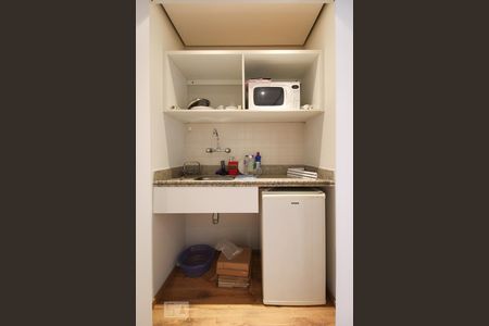 Cozinha de apartamento para alugar com 1 quarto, 37m² em Moema, São Paulo