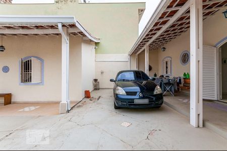 Casa à venda com 175m², 3 quartos e 8 vagasEntrada Portão garagem