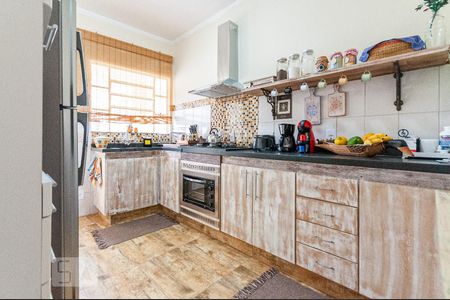 Casa à venda com 175m², 3 quartos e 8 vagasCozinha