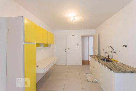Apartamento à venda com 100m², 2 quartos e 1 vaga Apartamento à venda com 100m², 2 quartos e 1 vagaCozinha