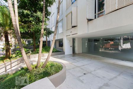 Apartamento à venda com 100m², 2 quartos e 1 vaga Apartamento à venda com 100m², 2 quartos e 1 vagaFachada