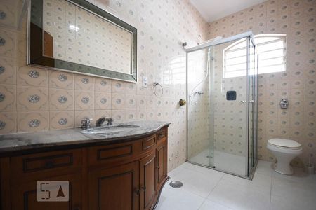 Banheiro suíte de casa para alugar com 2 quartos, 213m² em Jardim das Vertentes, São Paulo